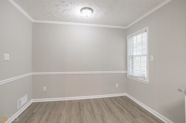 Building Photo - 1605 Sugar Plum Dr SW