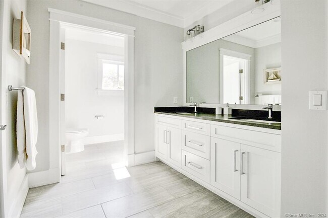 Building Photo - 17 Stony Brook Rd