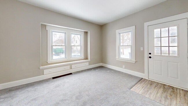 Building Photo - 4500 W 39th St