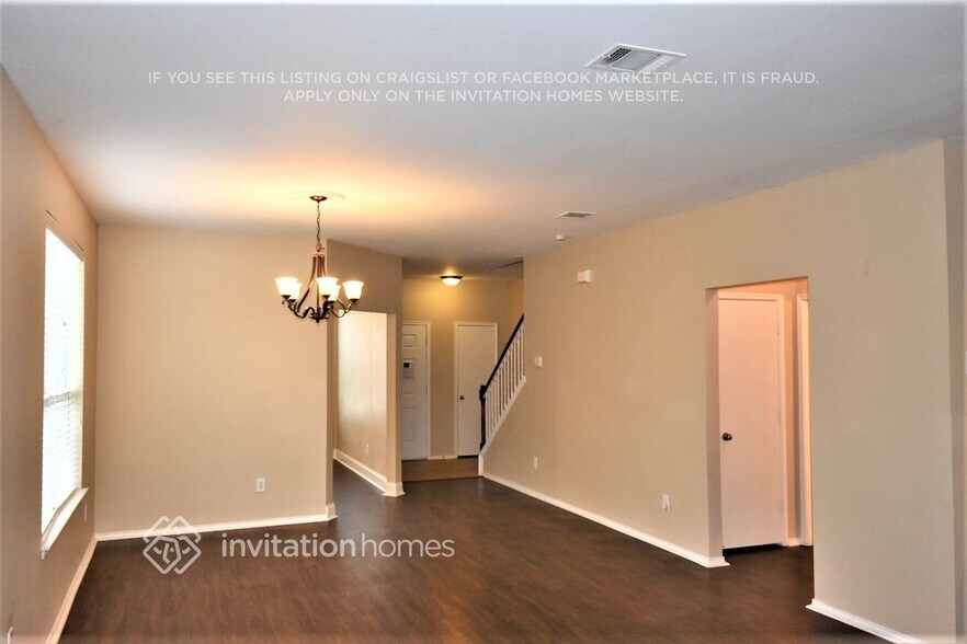 Building Photo - 8441 Shallow Creek Dr