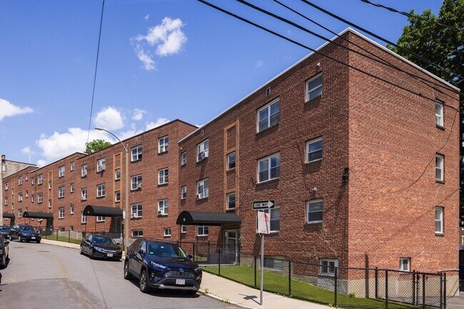 Building Photo - 12 Vinal St