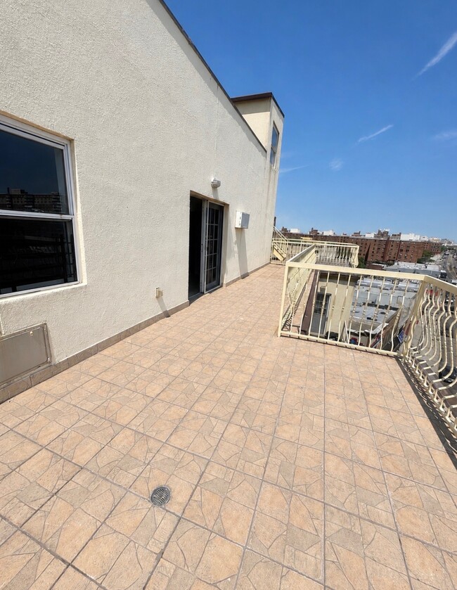 Building Photo - 88-02 Rockaway Beach Blvd