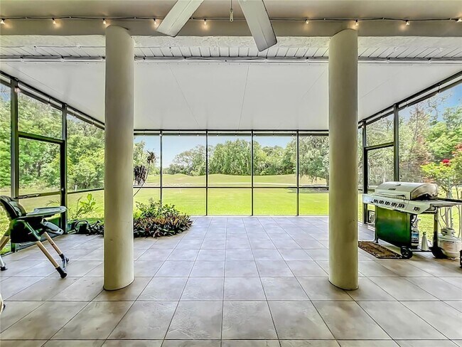 Building Photo - 2125 Emerald Green Cir