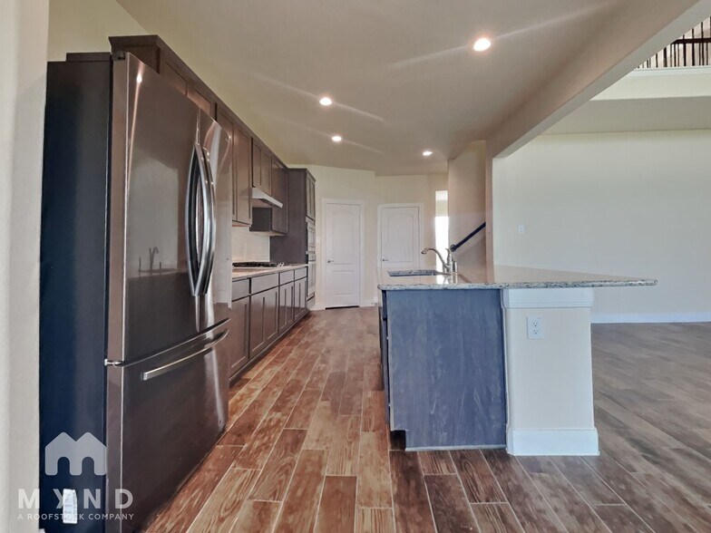Building Photo - 11823 Champions Forest Drive