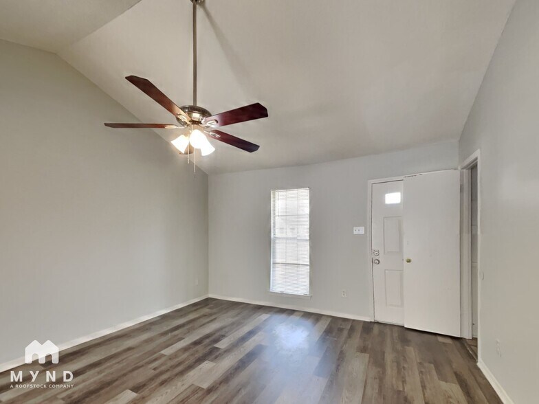 Building Photo - 3355 Carroll Dr