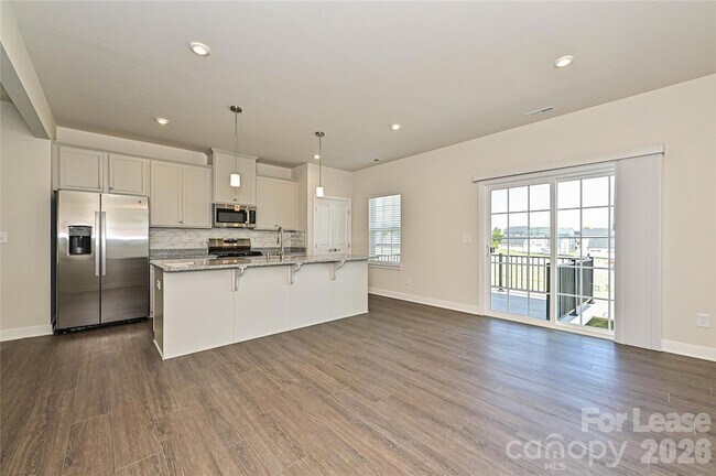 Building Photo - 7637 Griffins Gate Dr SW