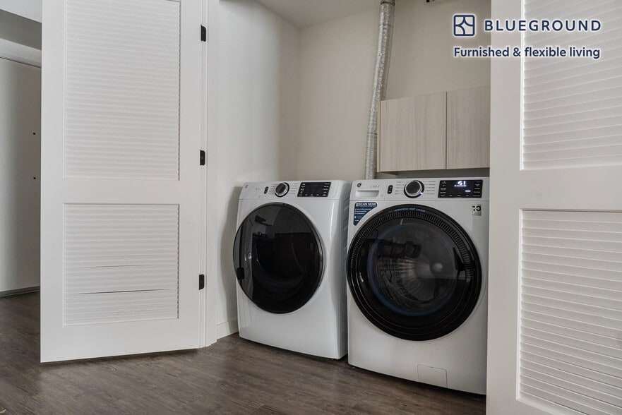 Building Photo - 1502 Fawcett Ave