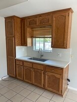 Building Photo - 1785 N Oxford Ave