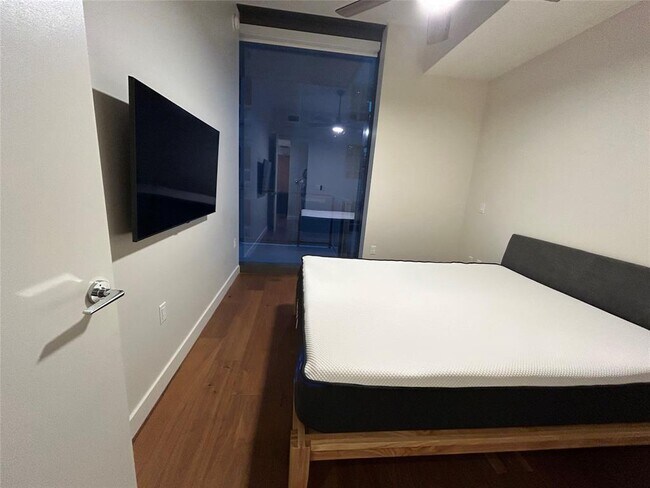 Building Photo - 44 East Ave