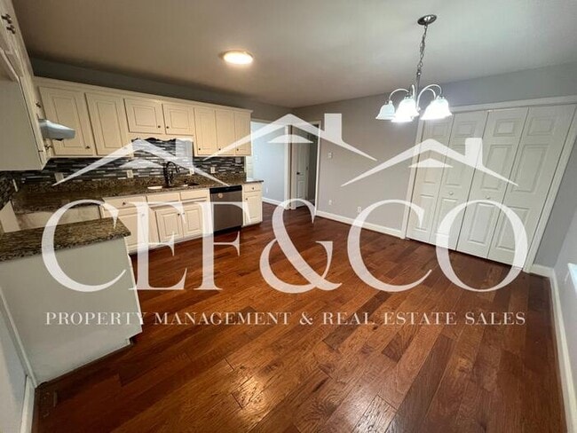 Building Photo - 5359 Parris Bridge Rd