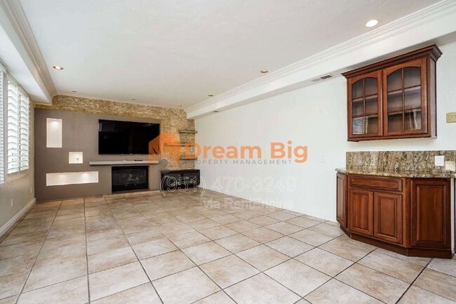 Building Photo - 30 Amberhill