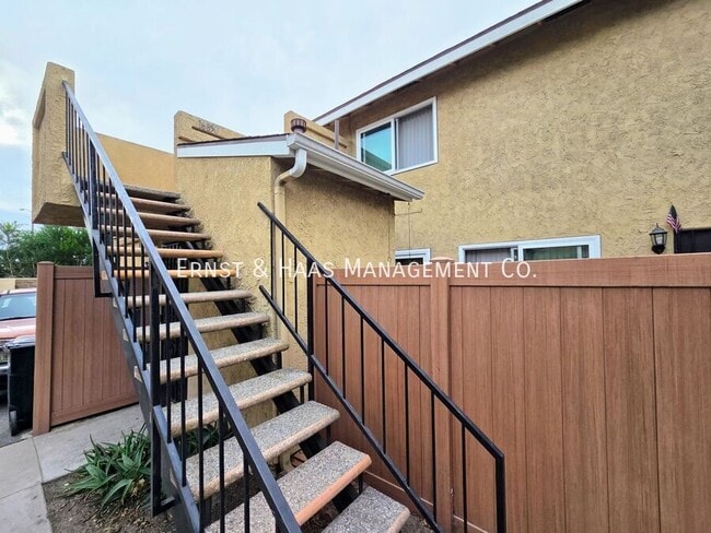 Building Photo - 16850 Sierra Vista Way