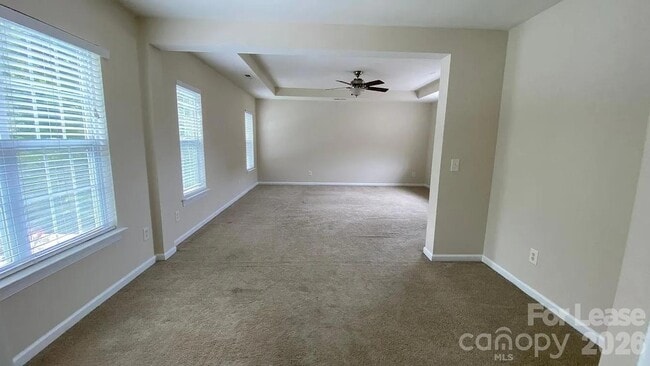 Building Photo - 5803 Cactus Valley Rd