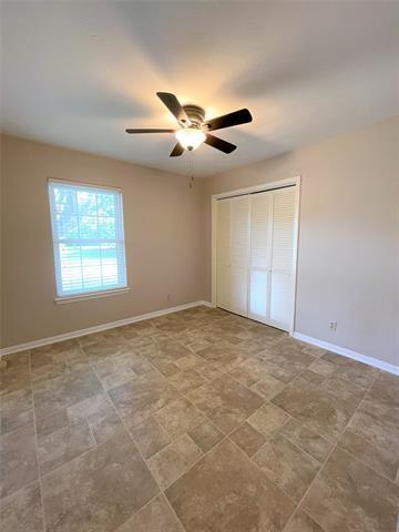 Building Photo - 2317 English Dr