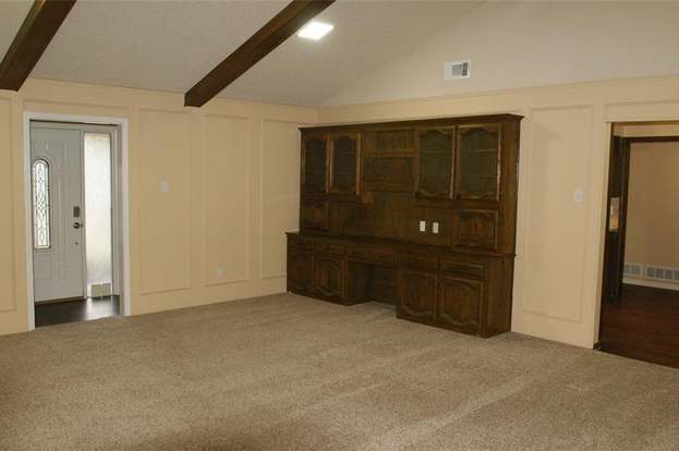 Building Photo - 1025 Cloverdale Ln