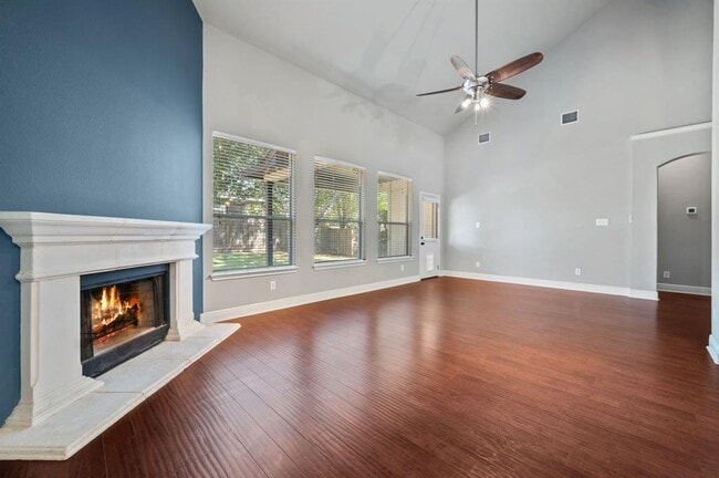 Building Photo - 2016 Melissa Oaks Ln