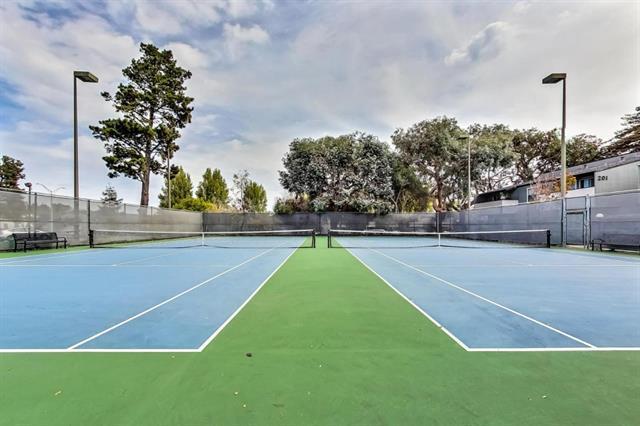 Building Photo - 415 Piccadilly Pl