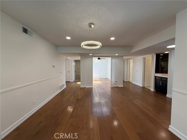 Building Photo - 860 Calle del Sol