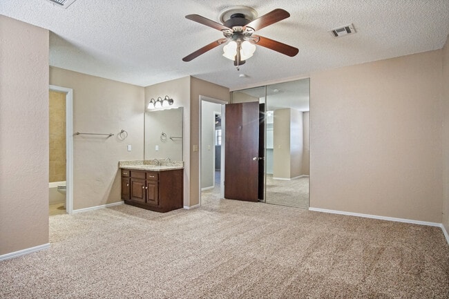 Building Photo - 3621 Wynn Cir