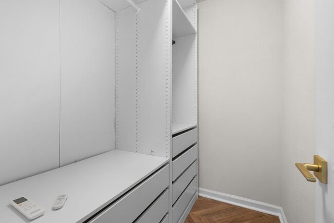Building Photo - 5575 Caminito Roberto