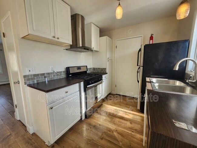 Building Photo - 8114 Boundary Ave