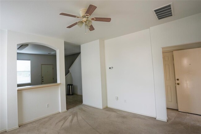 Building Photo - 721 Jane Austen Trail