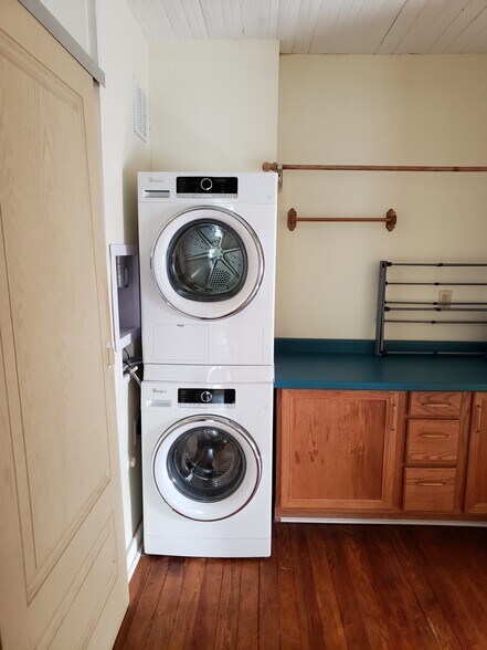 laundry room - 503 Wachovia St