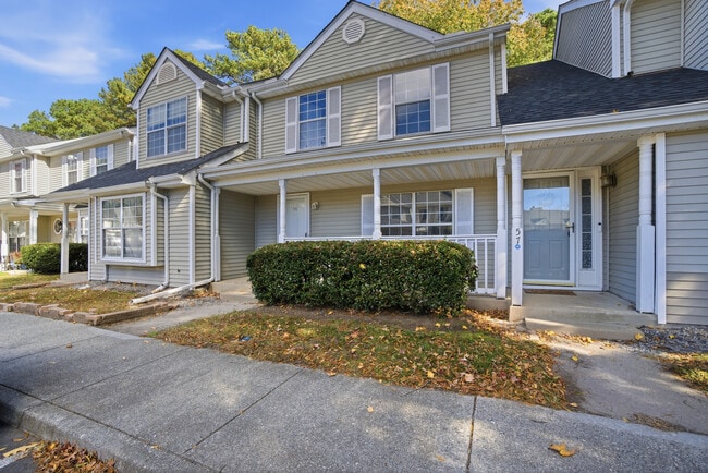 Building Photo - 55 Treasure Key