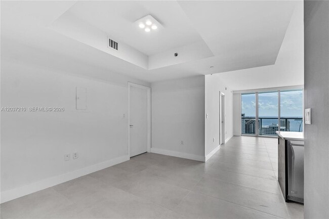 Building Photo - 500 Brickell Ave