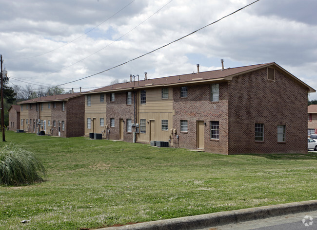 Building Photo - Talladega Downs Apartments