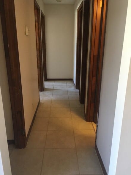 Building Photo - 7906 Dwyer Dr