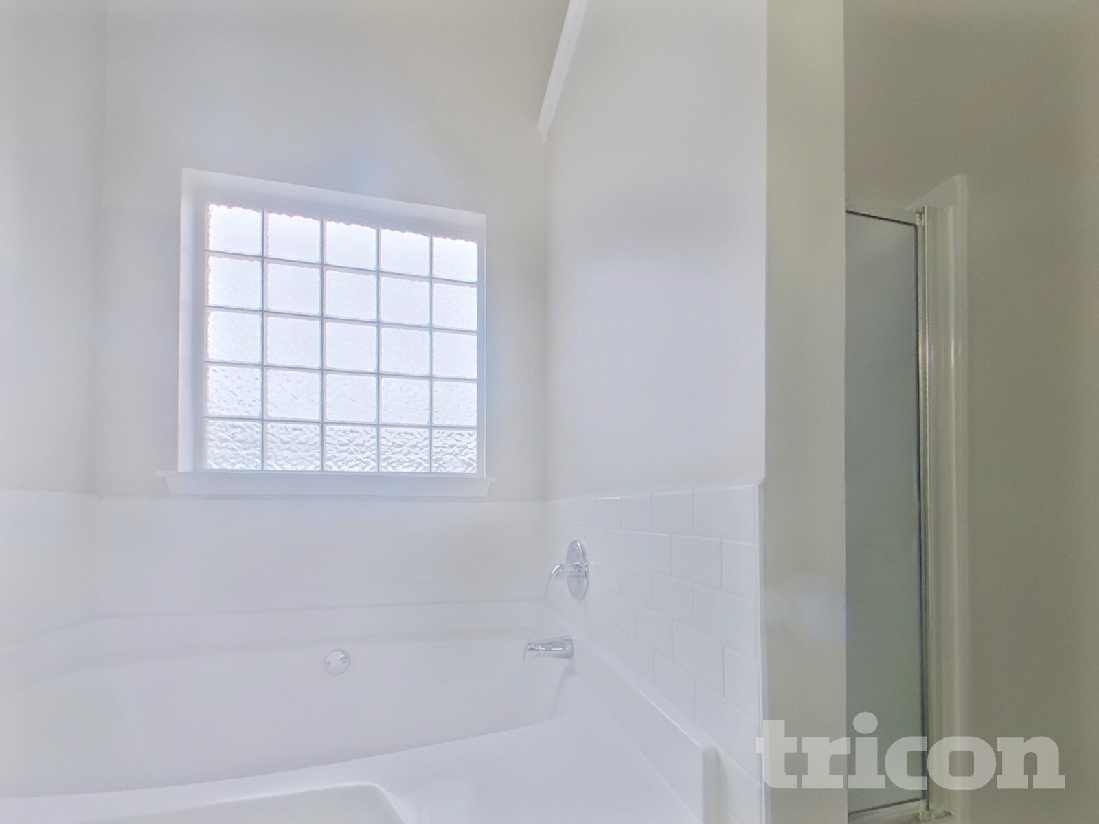 Building Photo - 4928 Bryant Dr