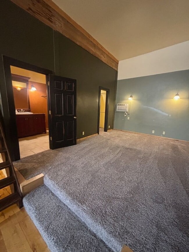 Building Photo - Studio in Kimberly