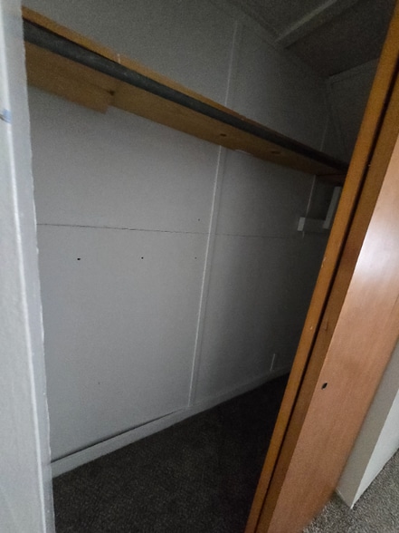 Building Photo - 1023 Rumsey Ave