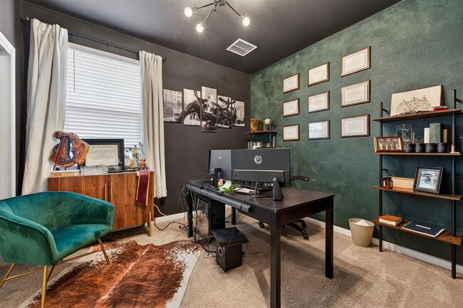 Building Photo - 301 Carolina Buckthorn Dr