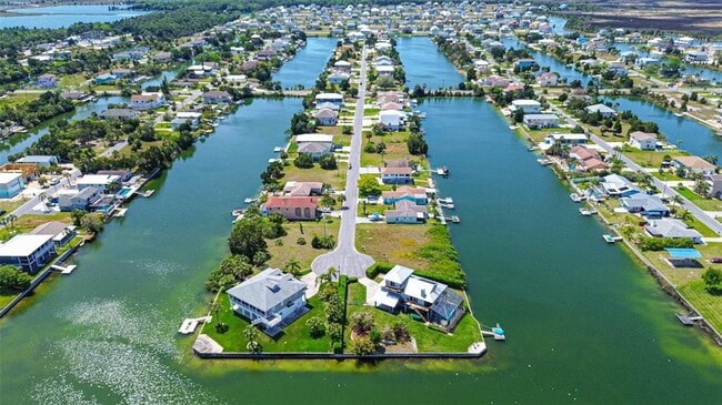 Building Photo - 3380 Poinsettia Dr
