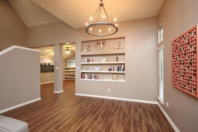 Building Photo - 6 Leaf Trace Ct