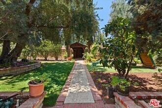Building Photo - 6141 Corbin Ave