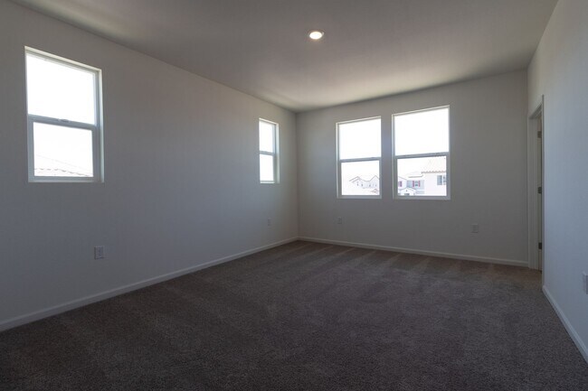 Building Photo - Stunning new home for rent in Manteca!