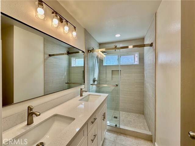 Building Photo - 15 Butler St