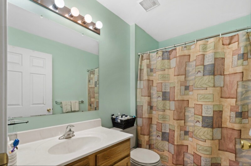 Building Photo - 115 Watch Hill Rd