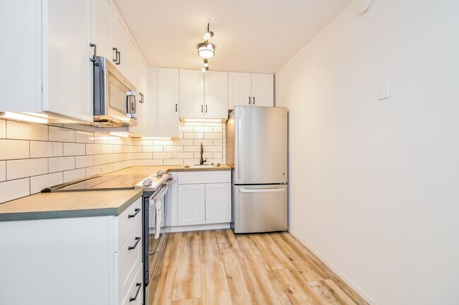 Primary Photo - 2 Bedroom/1 Bathroom unit in Salt Lake City