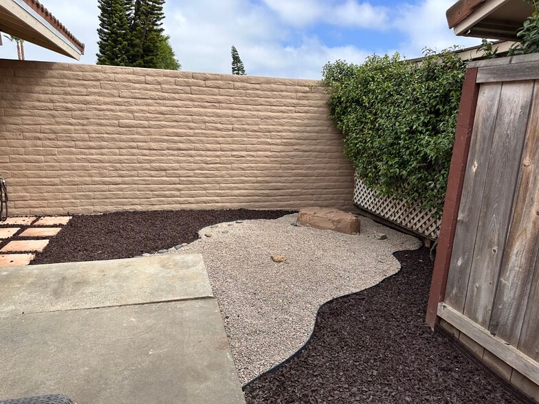 Enclosed Backyard - 961 La Bonita Dr