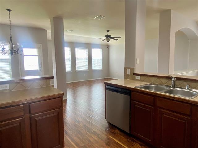 Building Photo - 150 Briar Grove Dr