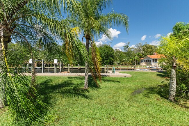 Building Photo - 4765 S Amstel Dr