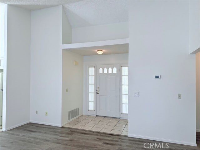 Building Photo - 39330 Gainsborough Dr