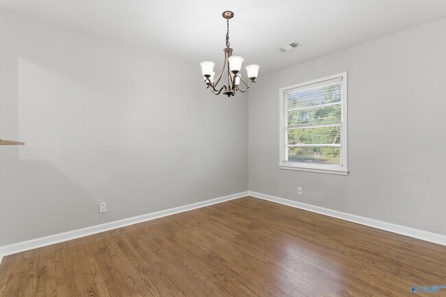 Building Photo - 1607 Clb Vw Dr NW