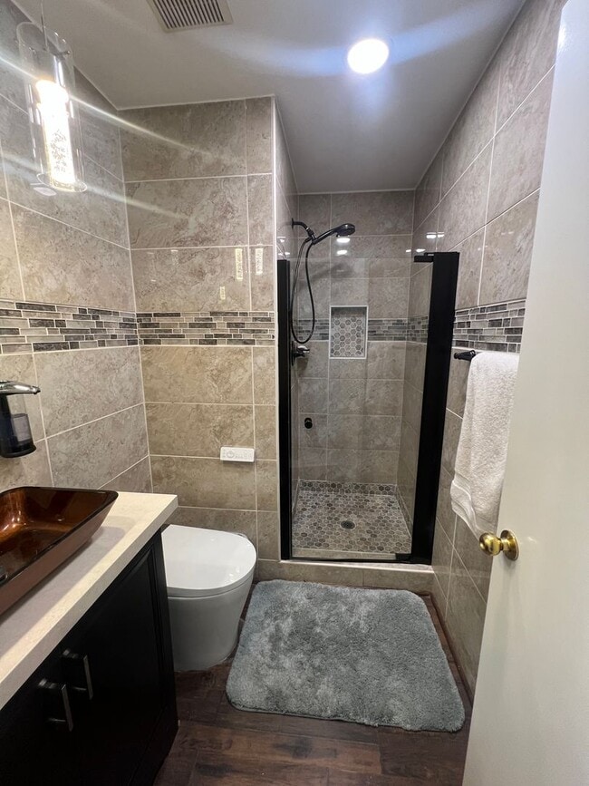 Building Photo - ***Open showing Tues 3/17/2026 !pm-2pm $500 off your first month rent! Beautiful 4bed with large ...