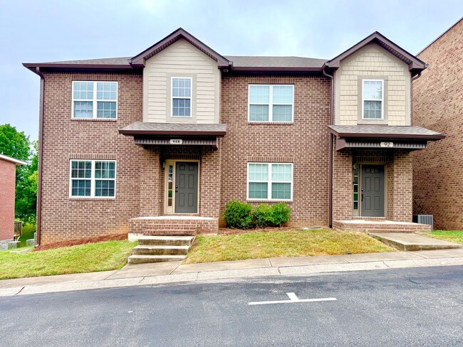Building Photo - 90 Promontory Ln