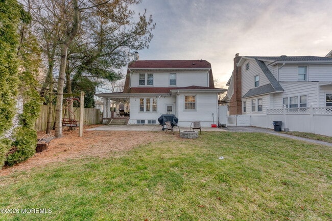 Building Photo - 404 Monmouth Ave